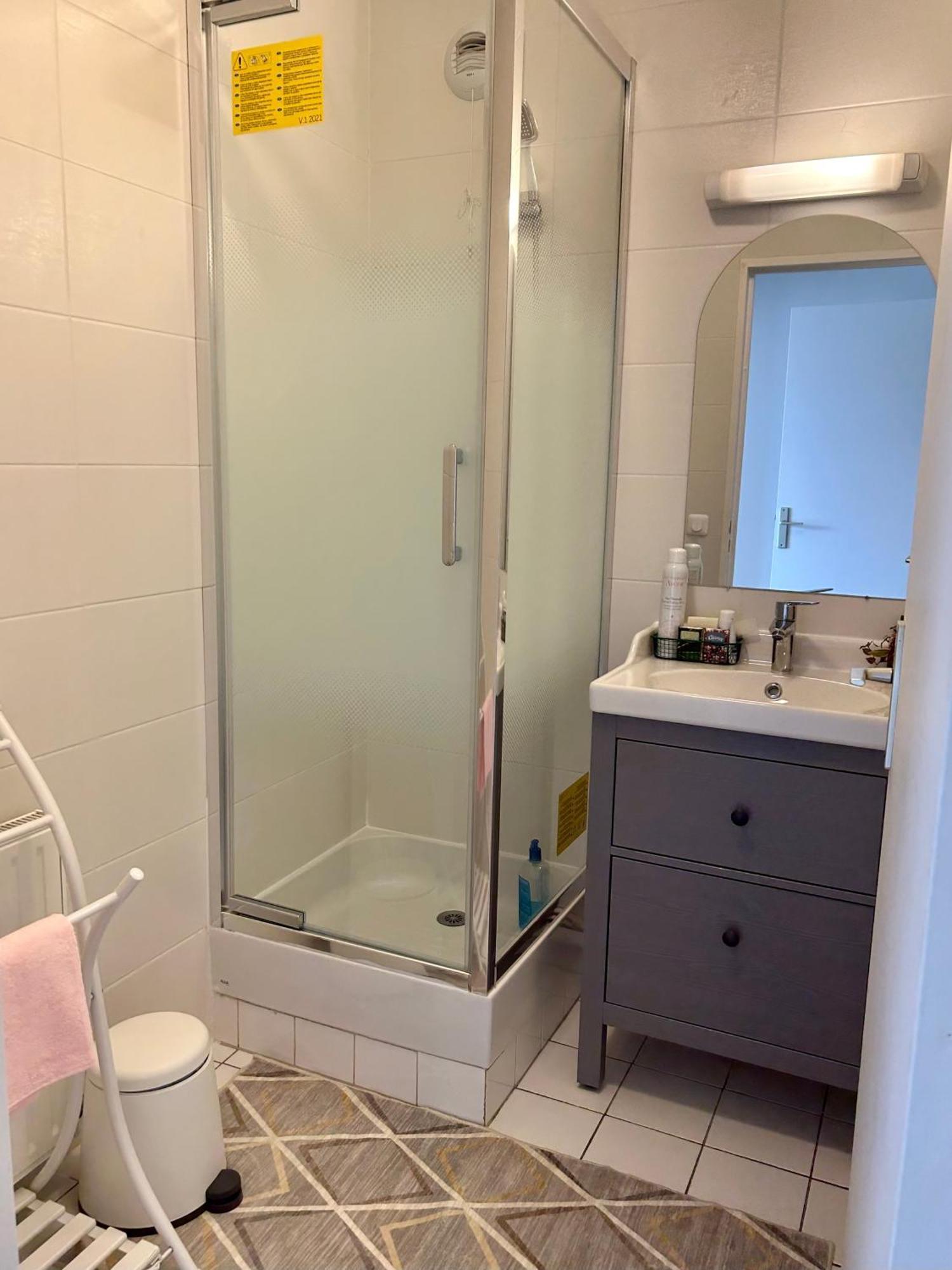 Jolie Chambre 3Minutes De La Gare Rer A Bussy-Saint-Georges Ngoại thất bức ảnh